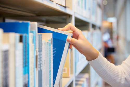 崂山净化校园周边文化市场，为未成年人成长护航